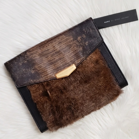 Marc Jacobs Handbags - New Marc Jacobs Oversized Clutch!